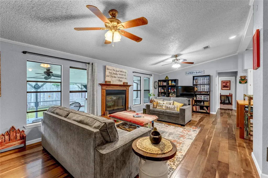 130 Banks Street Kingsland TX 78639