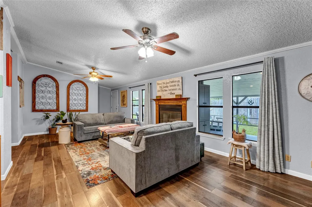 130 Banks Street Kingsland TX 78639
