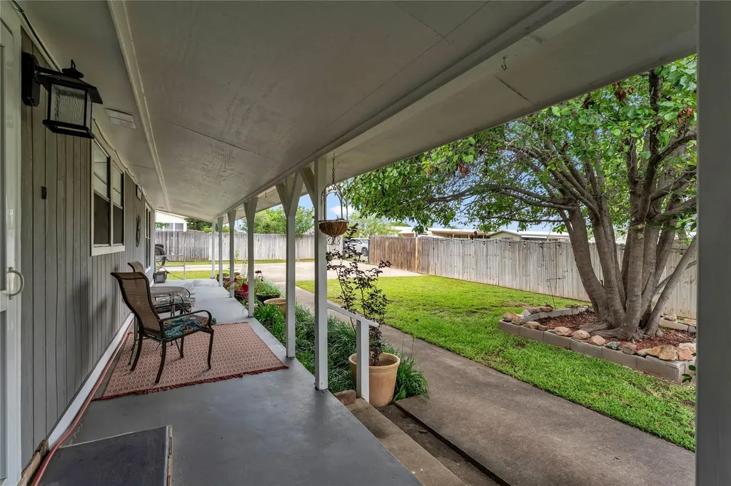 130 Banks Street Kingsland TX 78639