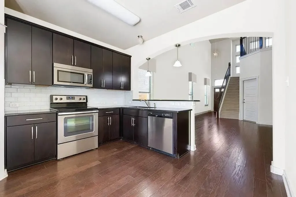 2001 Faro Drive Austin TX 78741
