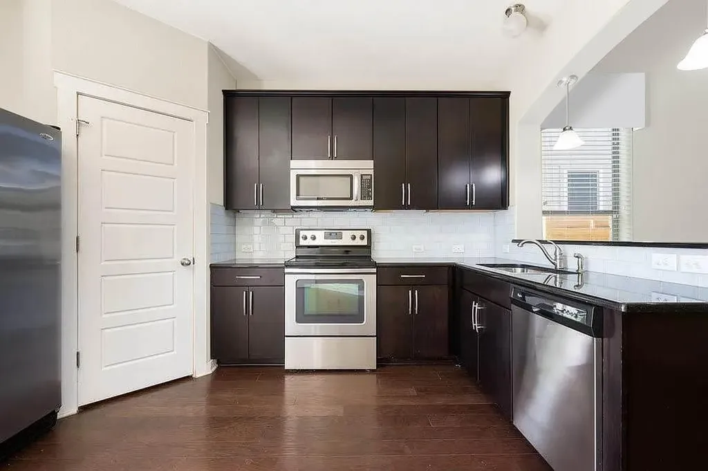 2001 Faro Drive Austin TX 78741