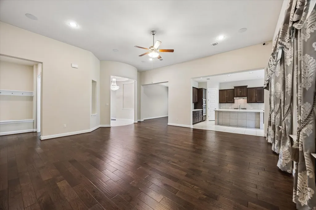 365 Arapaho Drive Kyle TX 78640