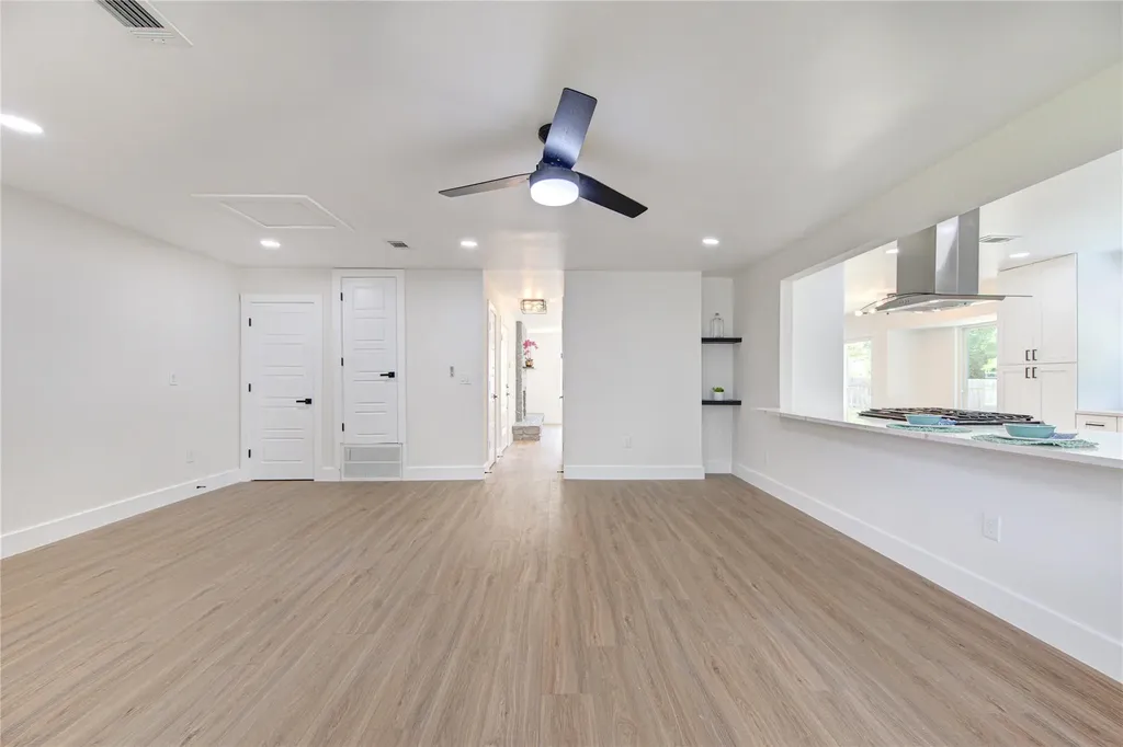 10070 Woodland Village Drive Austin TX 78750
