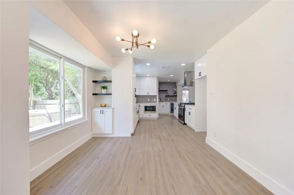 10070 Woodland Village Drive Austin TX 78750