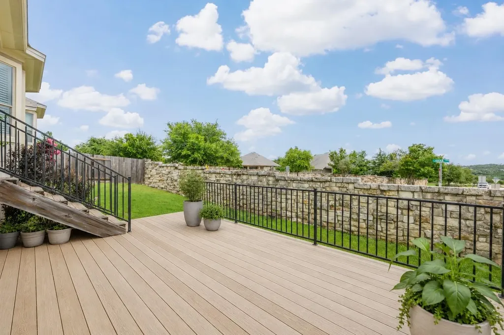 4221 Gandara Bend Austin TX 78738