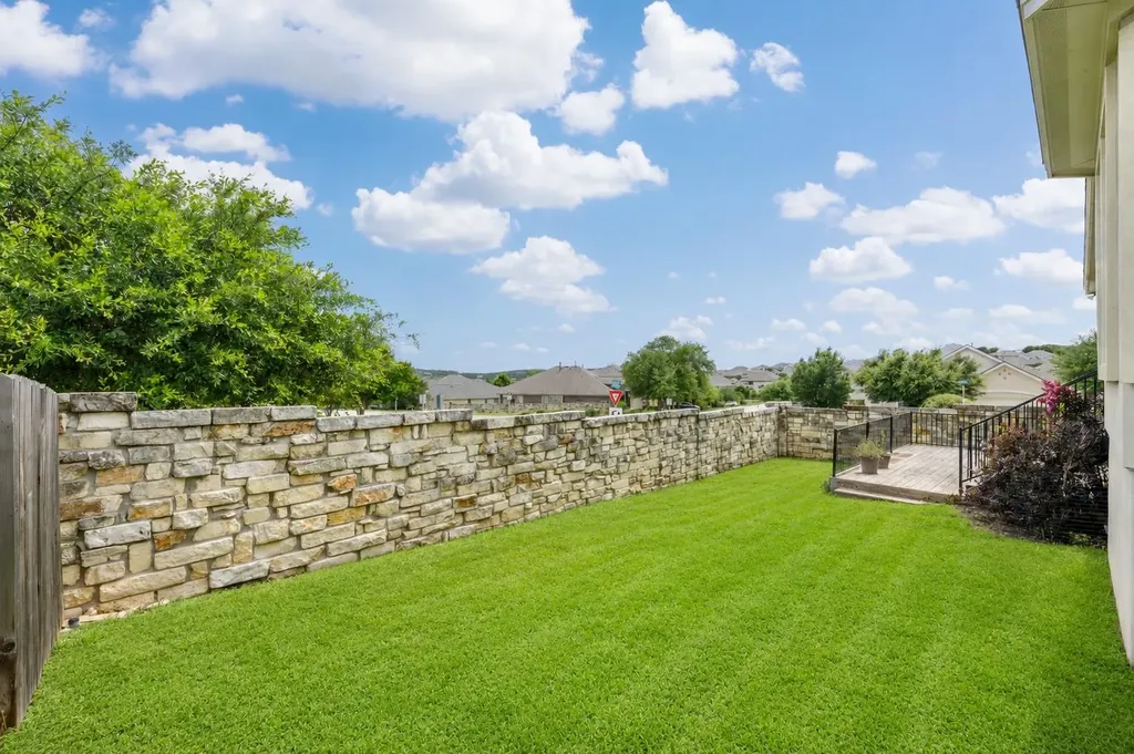 4221 Gandara Bend Austin TX 78738