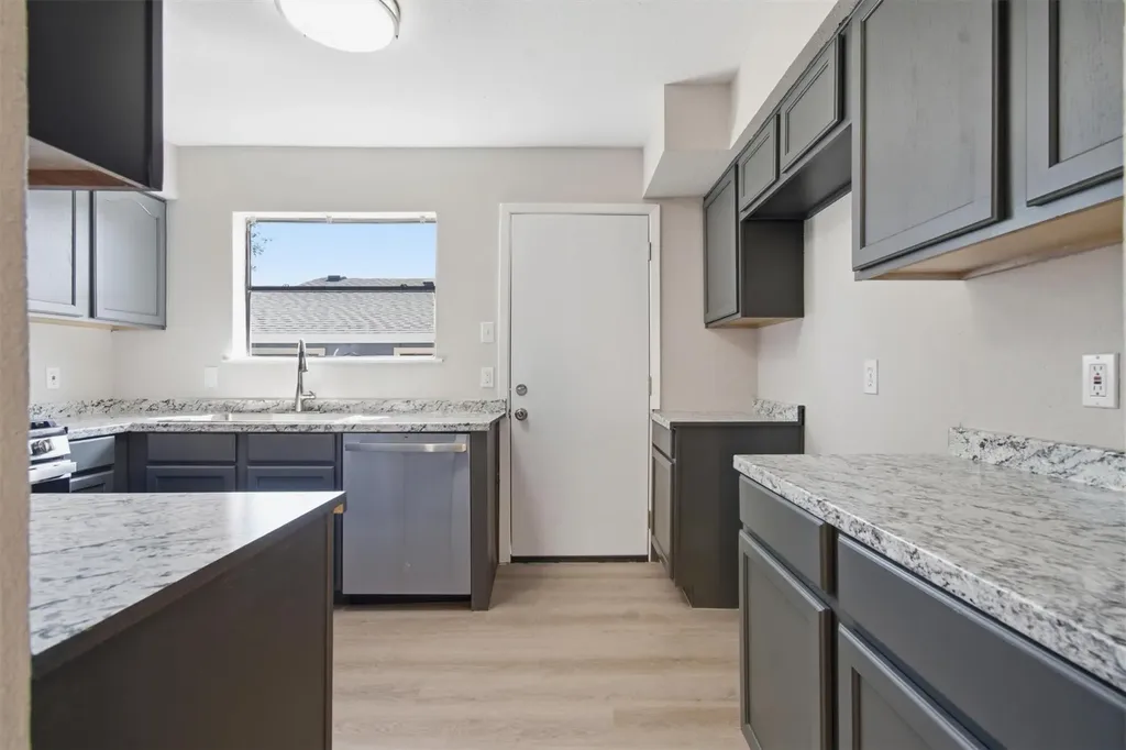 5728 Pinon Vista Drive Austin TX 78724