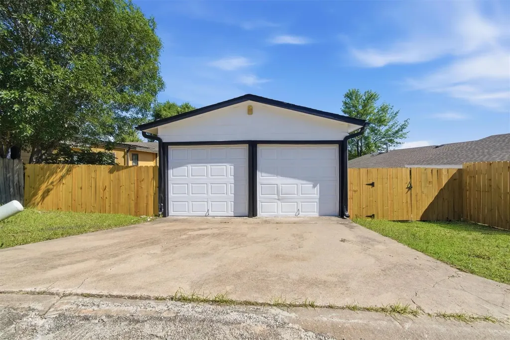 5728 Pinon Vista Drive Austin TX 78724