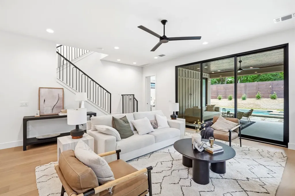 1904 Sharon Lane Austin TX 78703