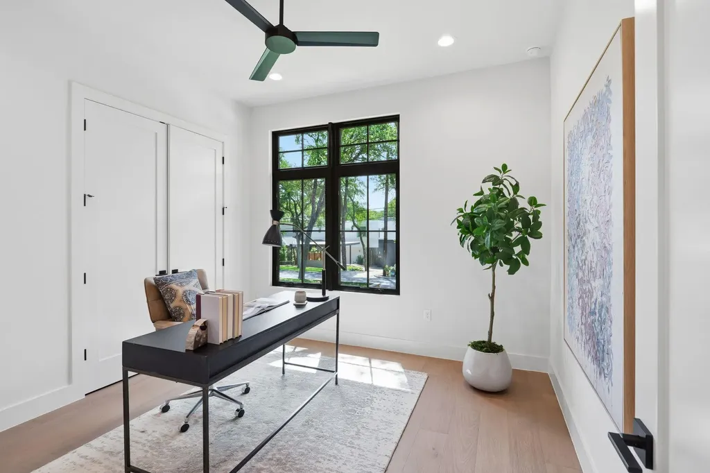 1904 Sharon Lane Austin TX 78703