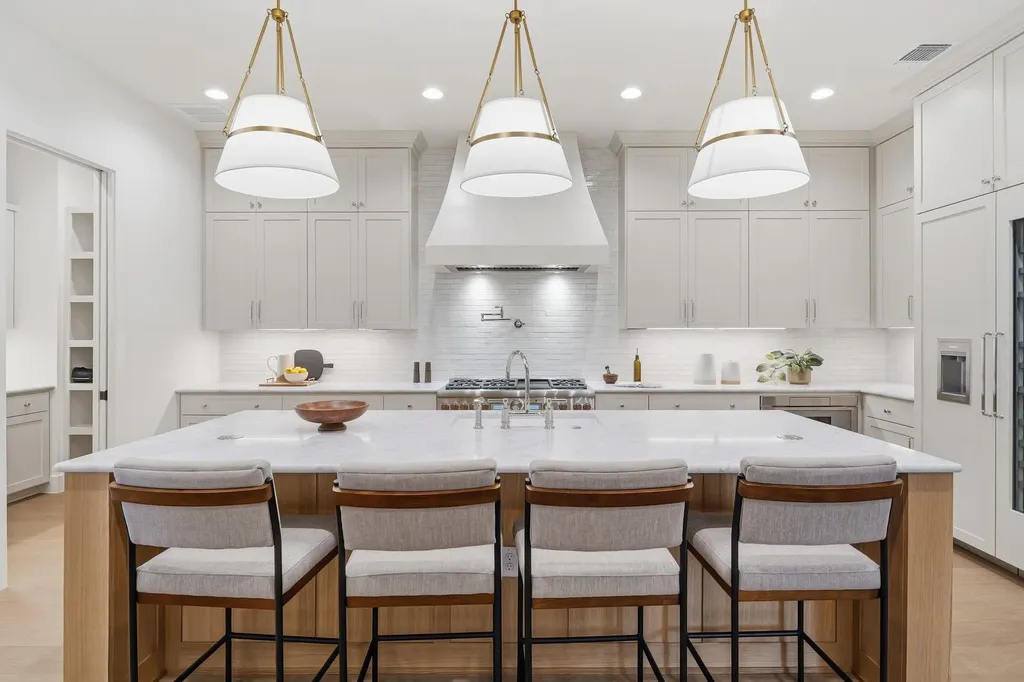 1904 Sharon Lane Austin TX 78703