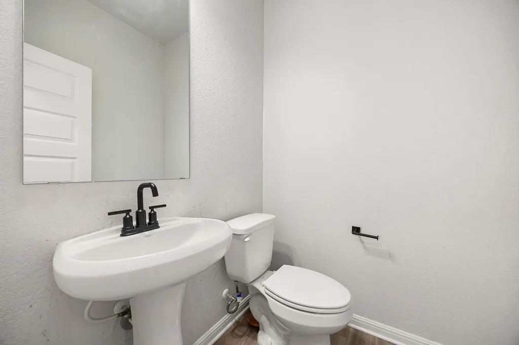 2456 Jack Nora Way Round Rock TX 78665