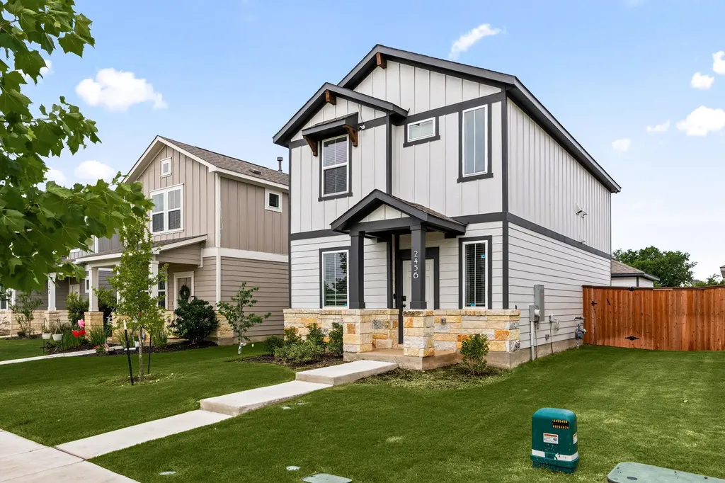 2456 Jack Nora Way Round Rock TX 78665