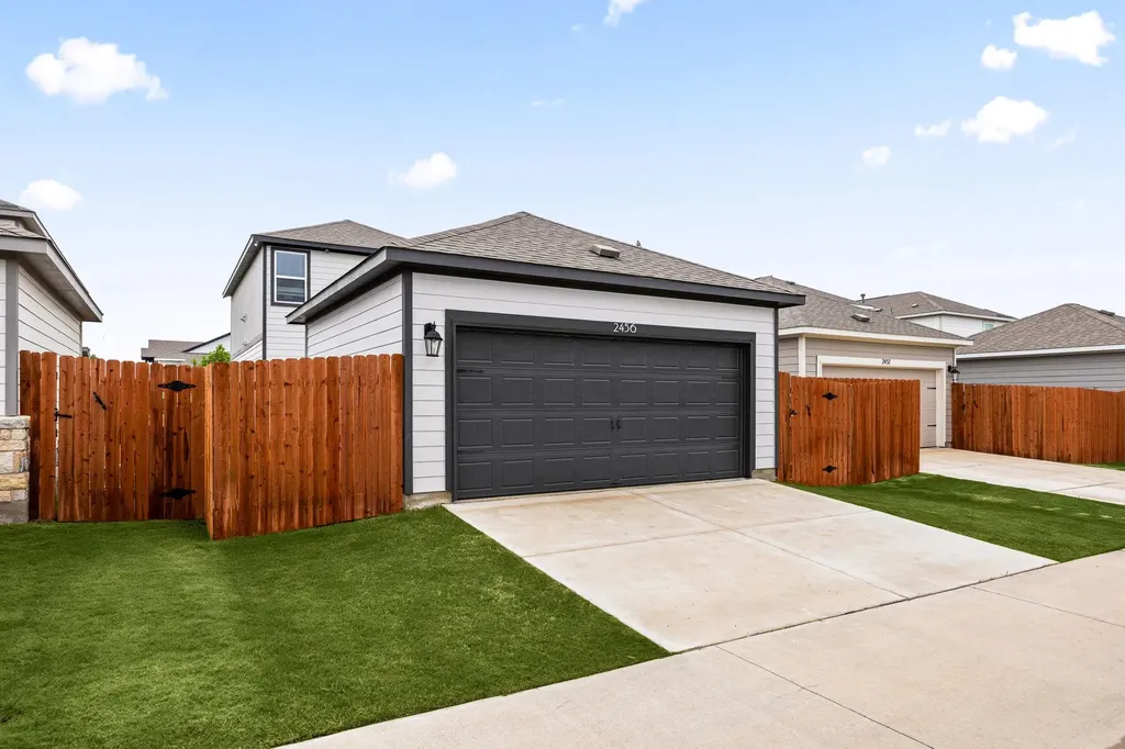 2456 Jack Nora Way Round Rock TX 78665
