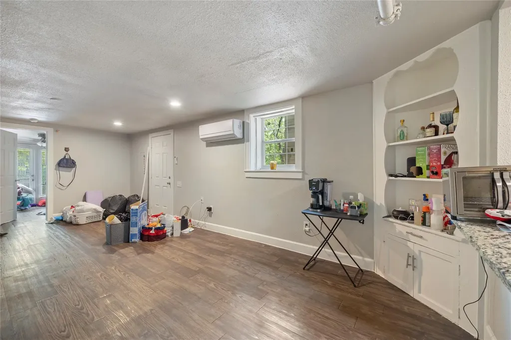 201 West 31st Street Austin TX 78705