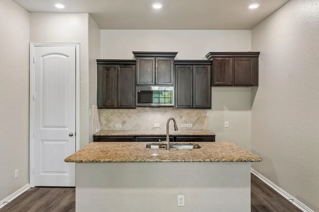 15311 Saratoga Springs San Antonio TX 78245