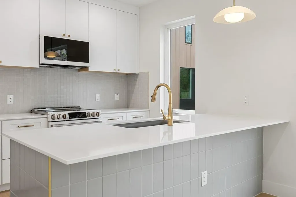 3528 Gonzales Street Austin TX 78702