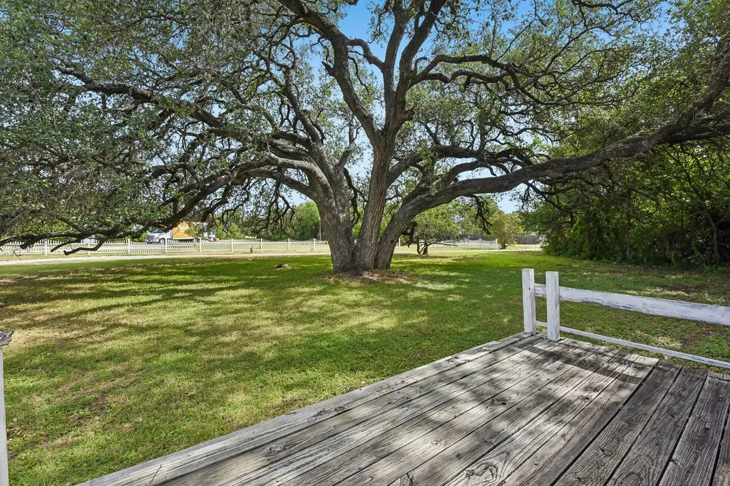 1309 Horizon Park Boulevard Leander TX 78641