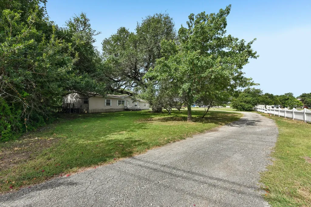 1309 Horizon Park Boulevard Leander TX 78641