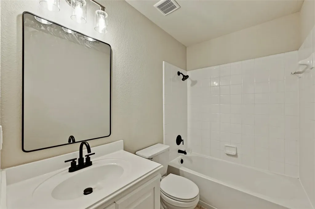 2717 Granite Creek Drive Leander TX 78641