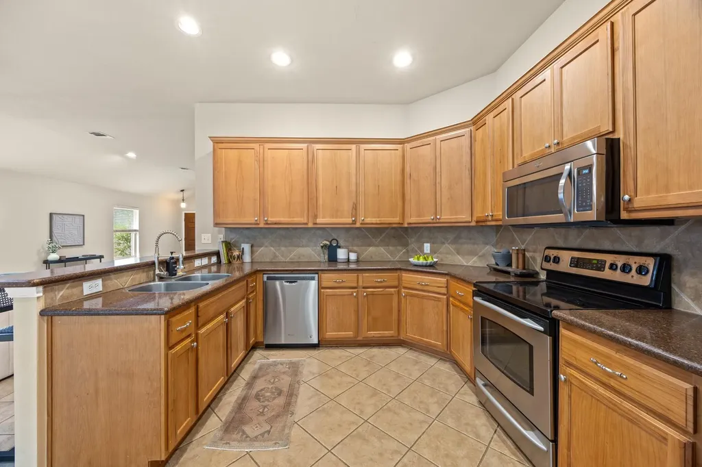 2717 Granite Creek Drive Leander TX 78641