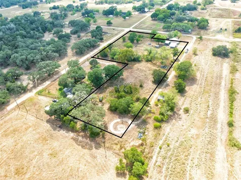 371 County Road 146 Hallettsville TX 77964