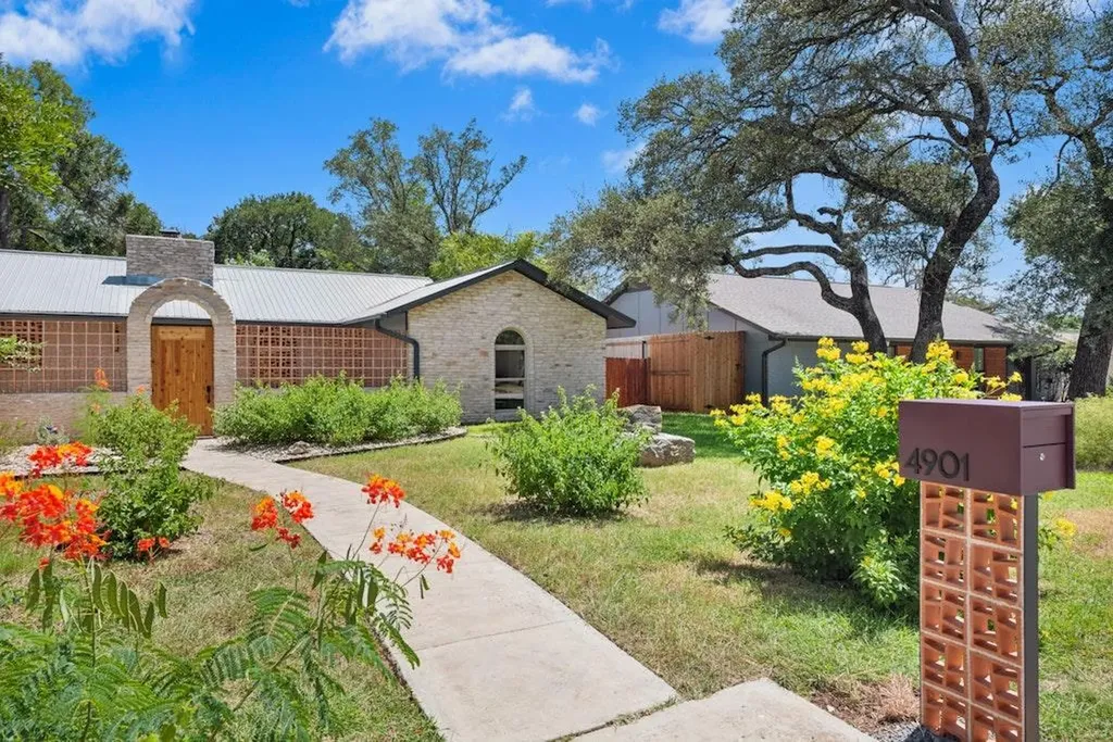 4901 Saddle Drive Austin TX 78727