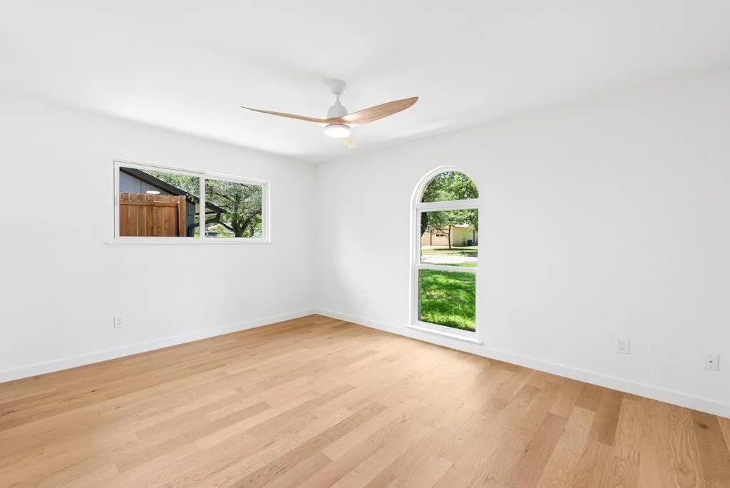4901 Saddle Drive Austin TX 78727