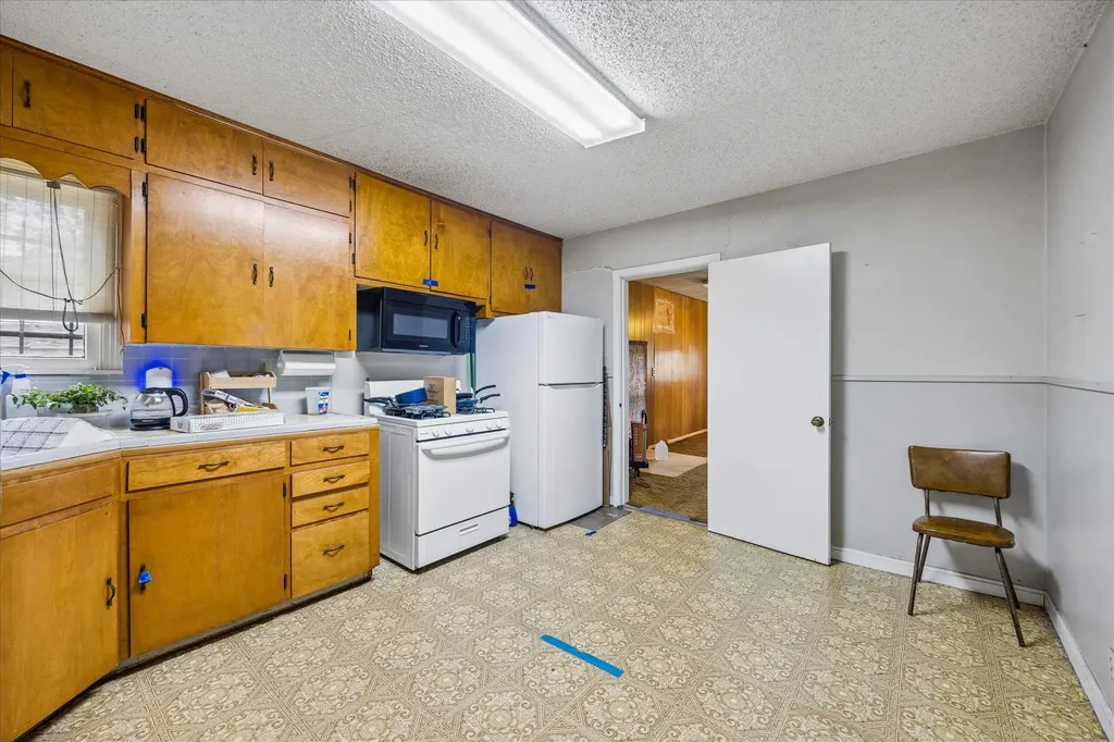 2009 Fortview Road Austin TX 78704