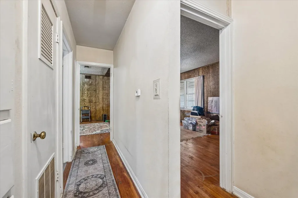 2009 Fortview Road Austin TX 78704