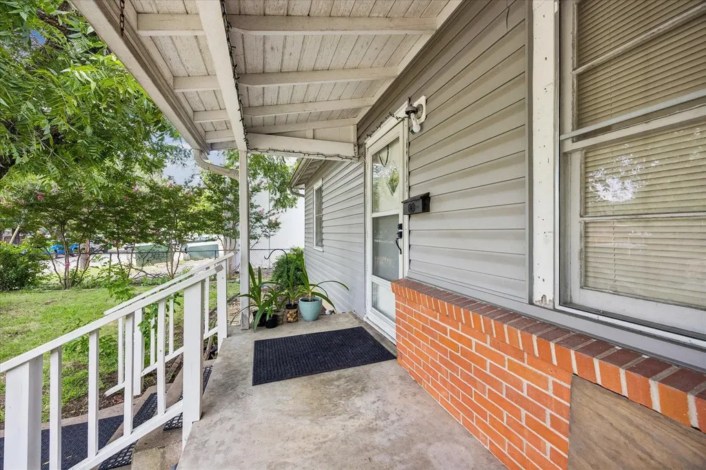 2009 Fortview Road Austin TX 78704