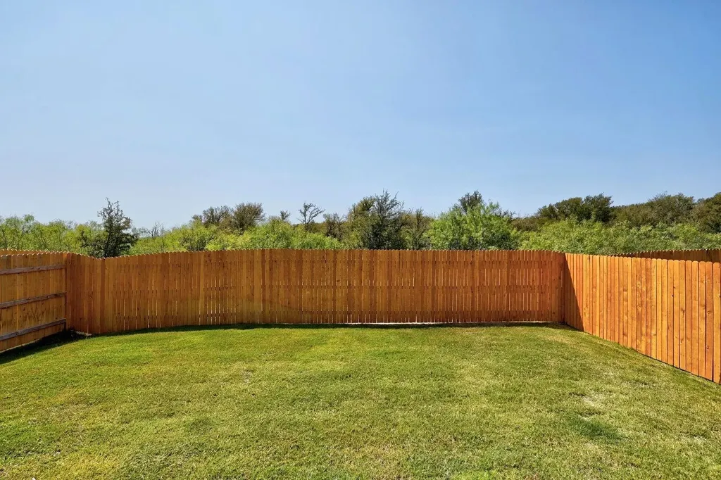 278 Bendecido Loop Elgin TX 78621