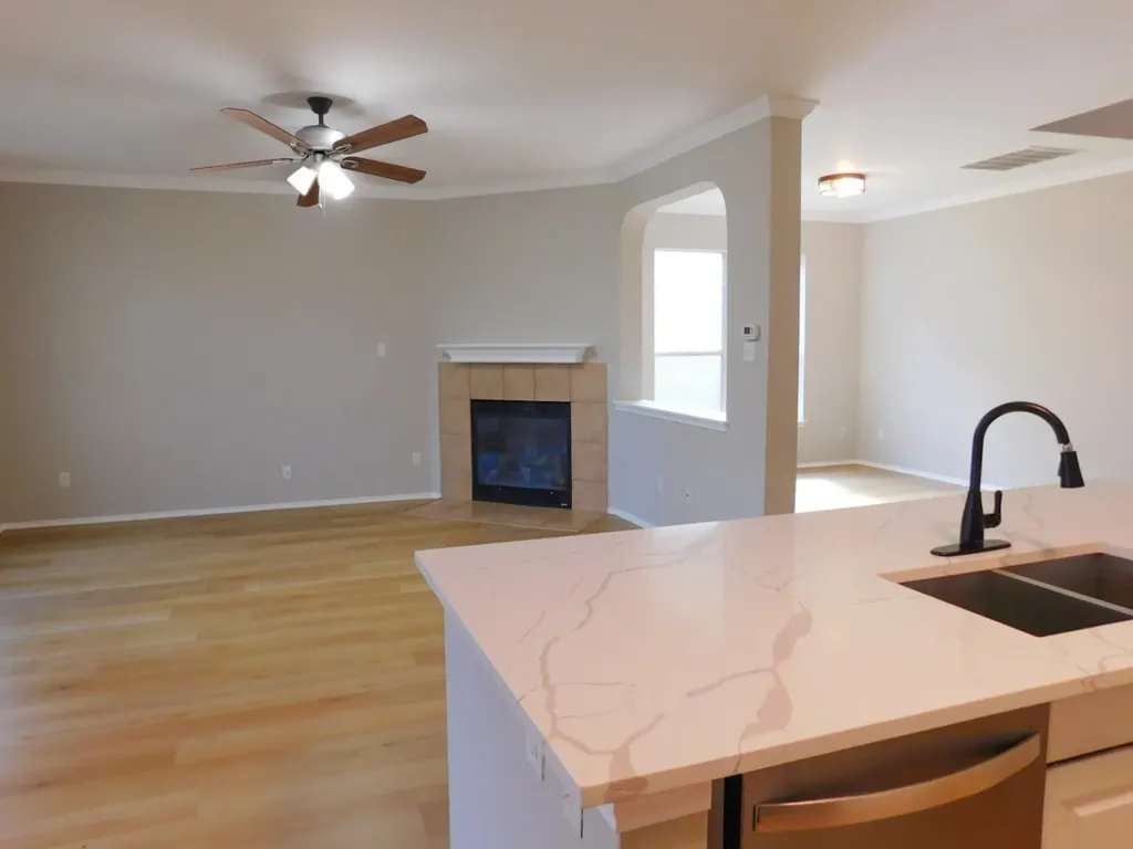 1411 Encino Drive Leander TX 78641