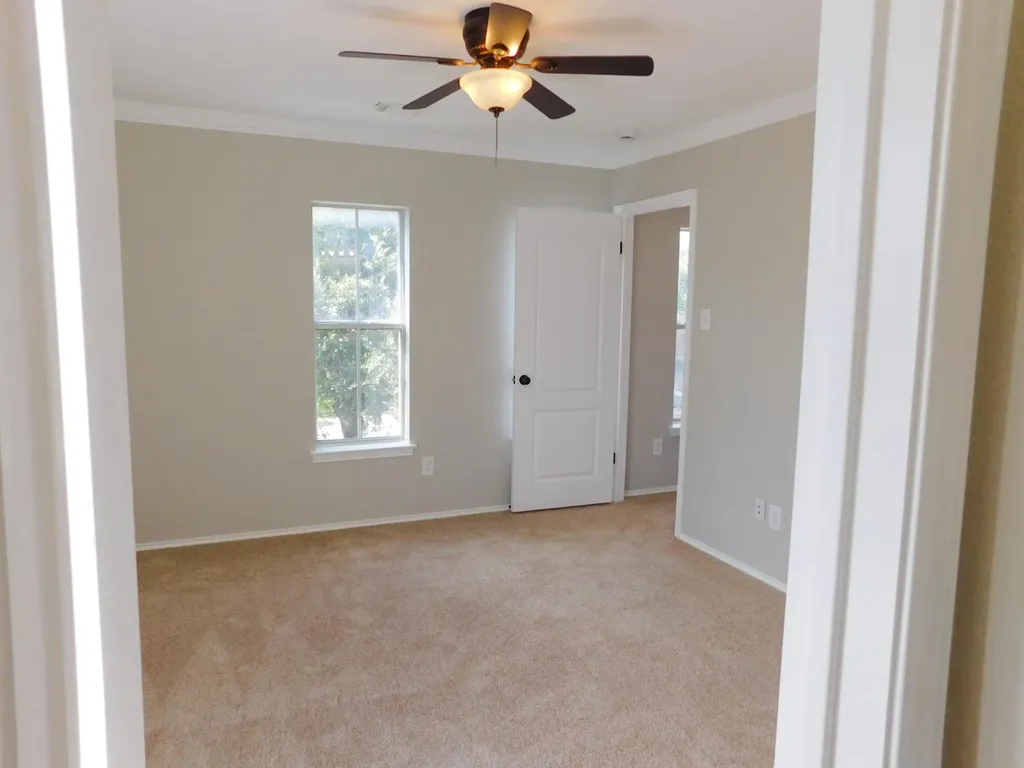 1411 Encino Drive Leander TX 78641