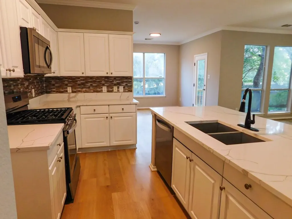 1411 Encino Drive Leander TX 78641