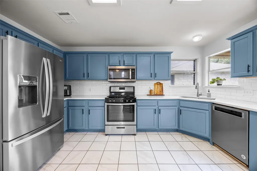 4604 Hoffman Drive Austin TX 78749