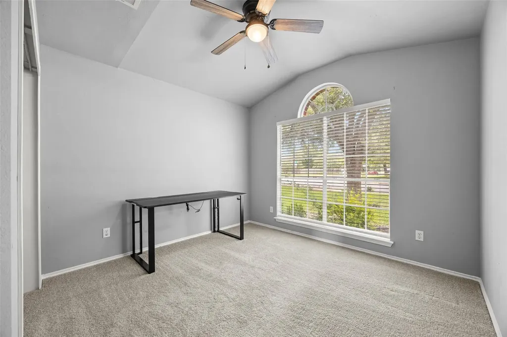 4604 Hoffman Drive Austin TX 78749