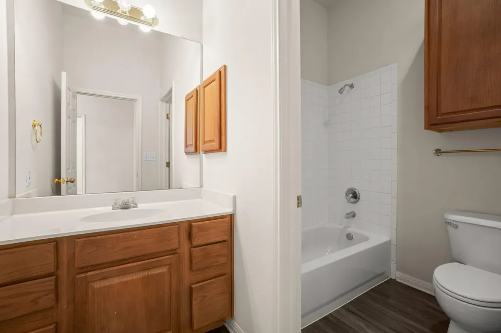 5515 Davis Lane Austin TX 78749