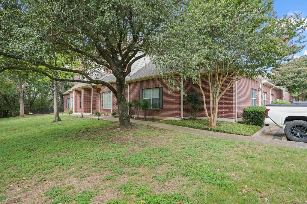 5515 Davis Lane Austin TX 78749