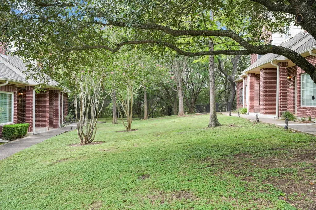 5515 Davis Lane Austin TX 78749