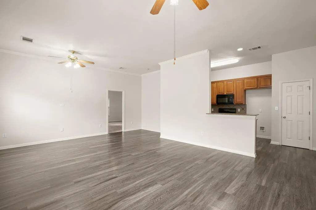 5515 Davis Lane Austin TX 78749