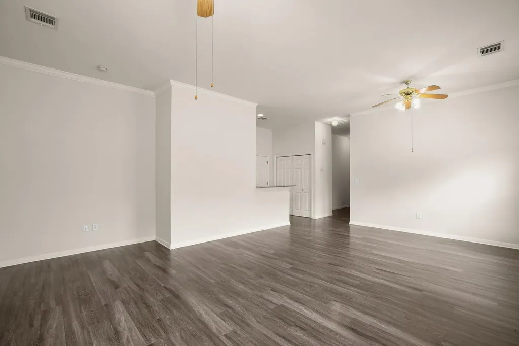 5515 Davis Lane Austin TX 78749