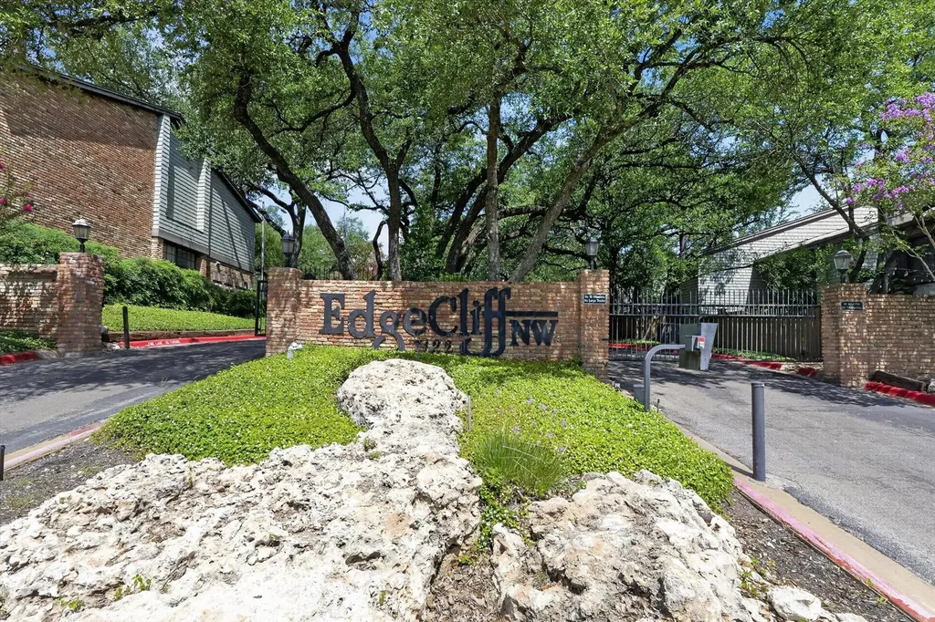 7122 Wood Hollow Drive Austin TX 78731