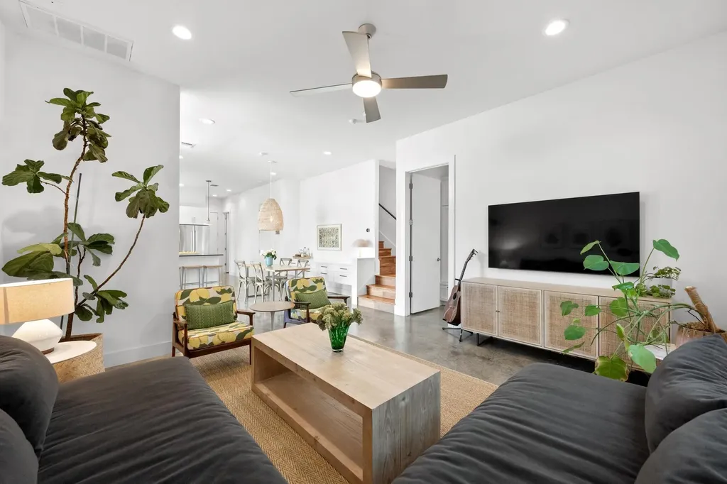 2010 Goodrich Avenue Austin TX 78704