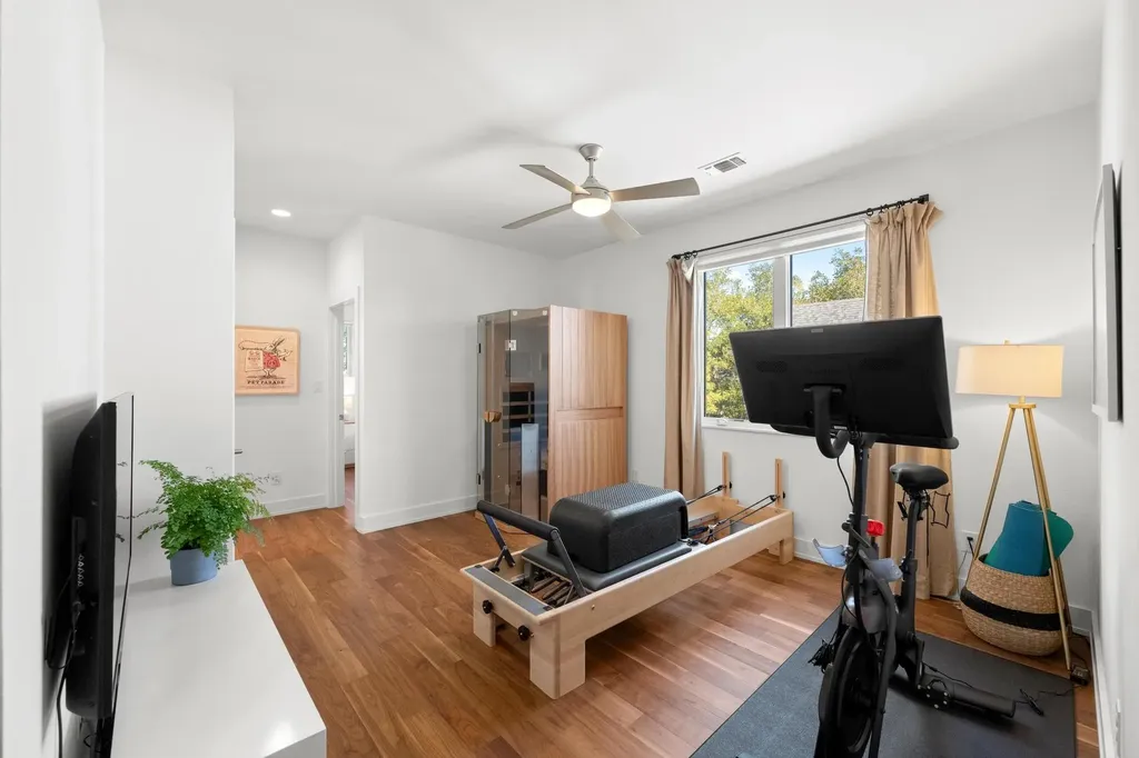 2010 Goodrich Avenue Austin TX 78704