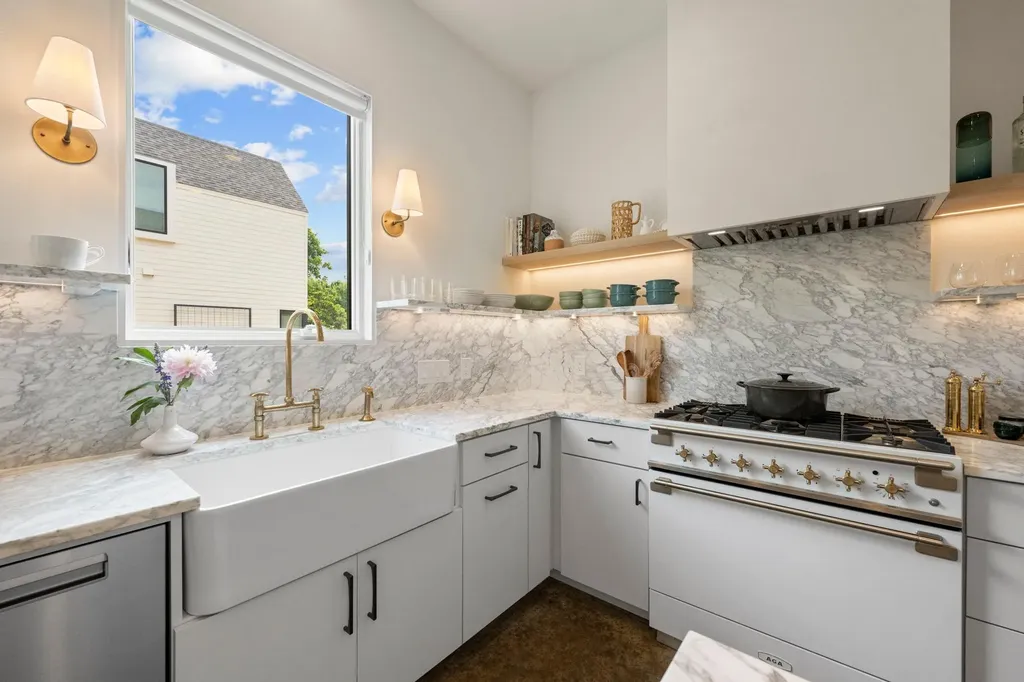 2010 Goodrich Avenue Austin TX 78704