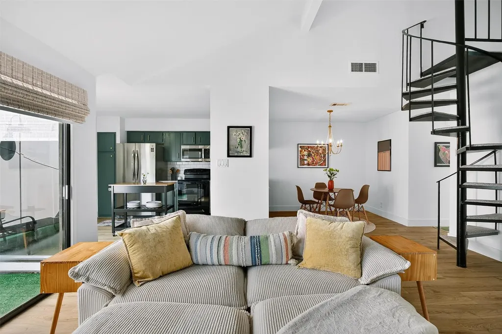1727 Timber Ridge Drive Austin TX 78741