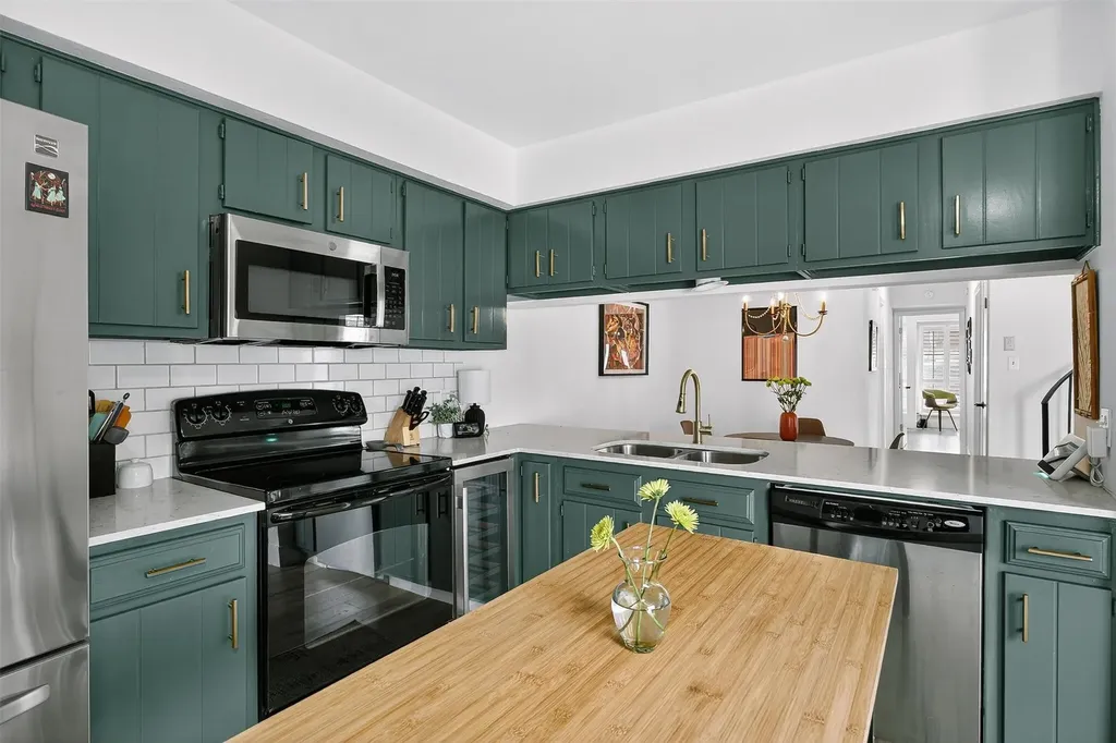 1727 Timber Ridge Drive Austin TX 78741