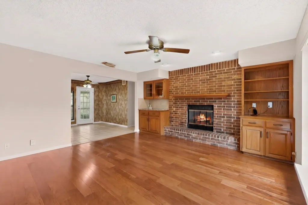 1003 Pier Branch Road Dripping Springs TX 78620