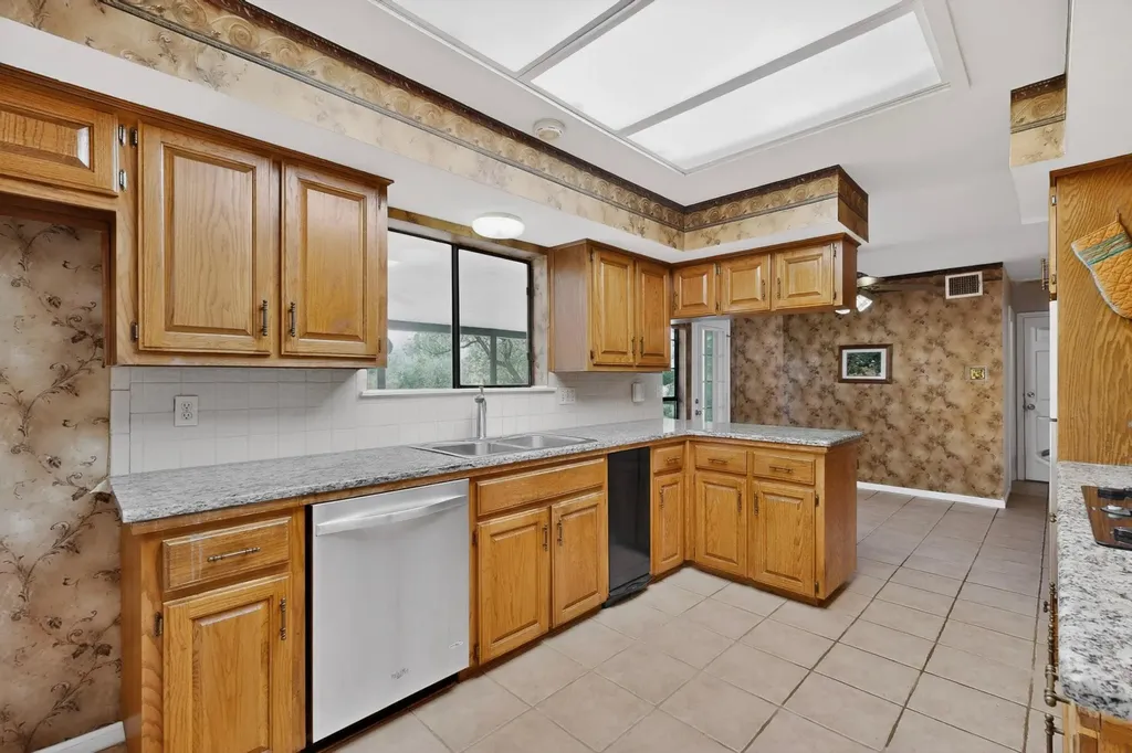 1003 Pier Branch Road Dripping Springs TX 78620
